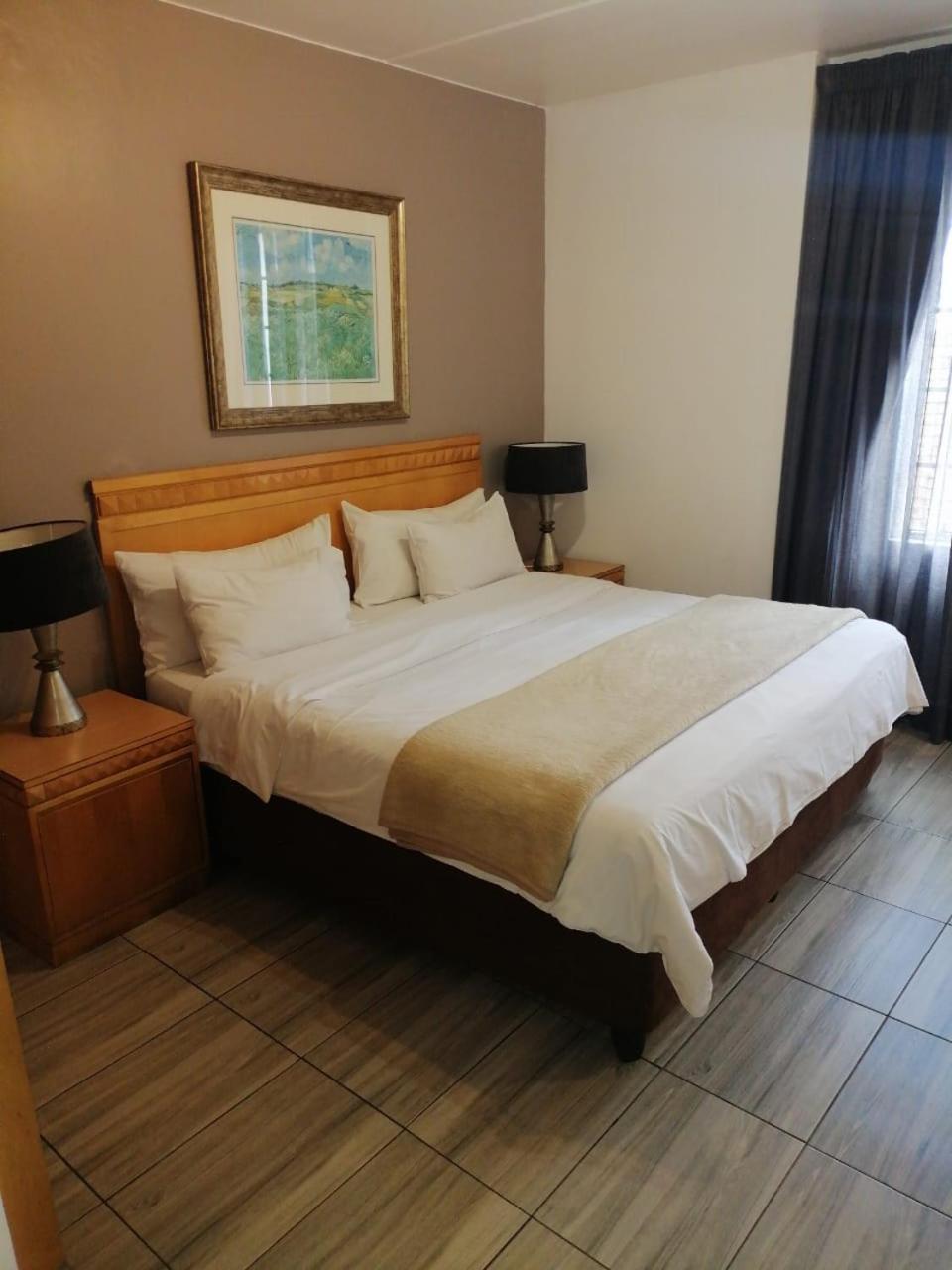 Airport Inn And Suites Edenvale Exterior foto